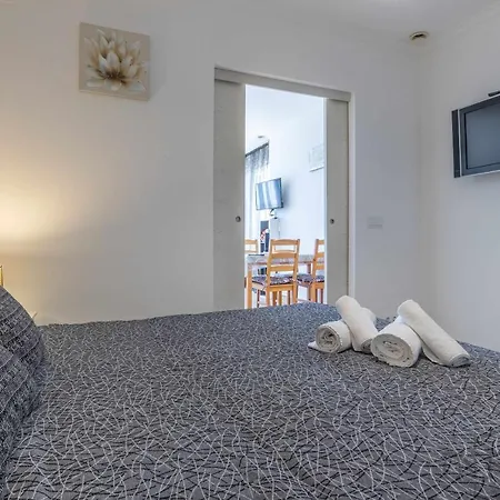 Inftour President 1 Apartmán *